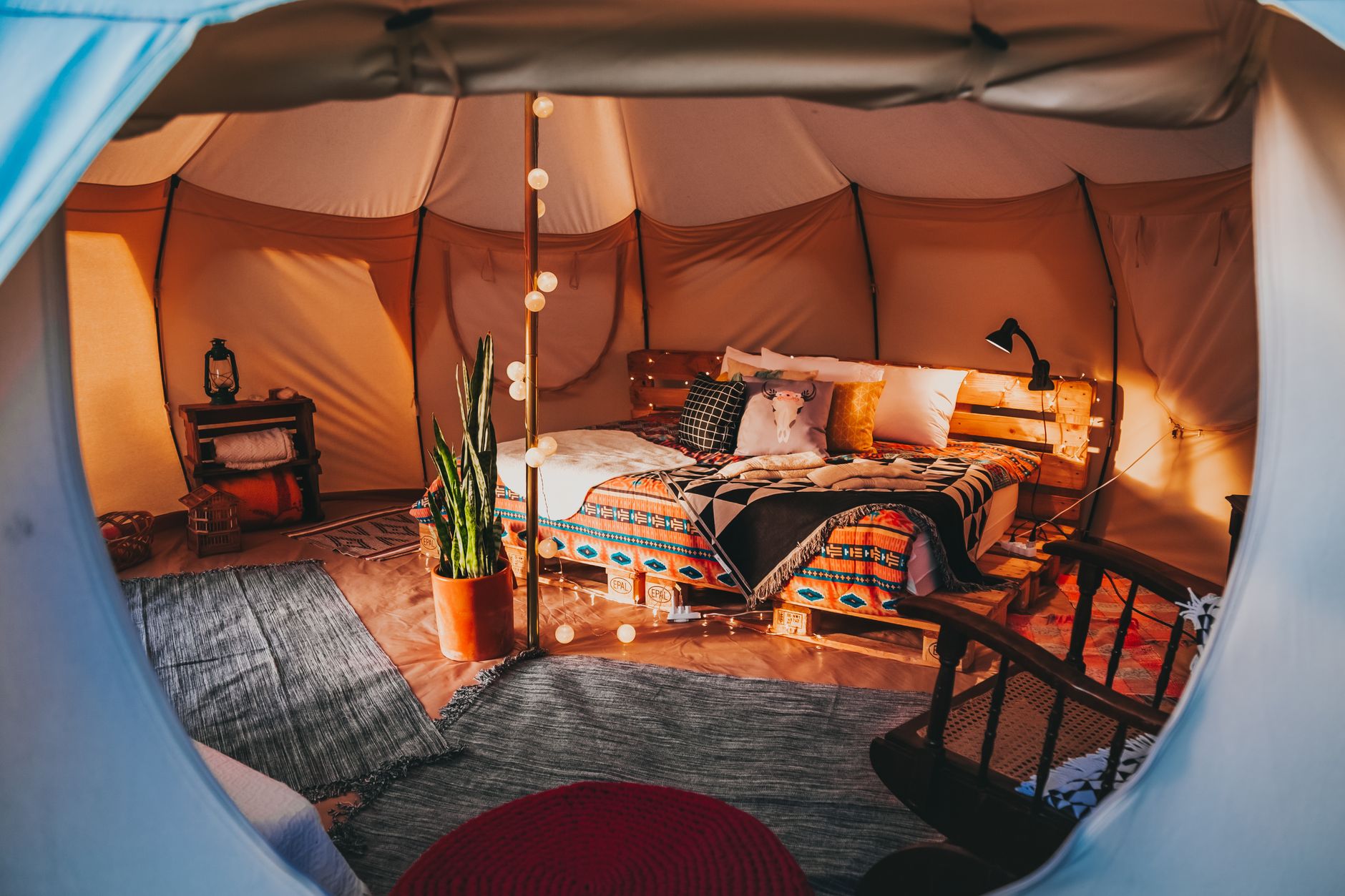 Hebergement glamping haut de gamme en pleine nature