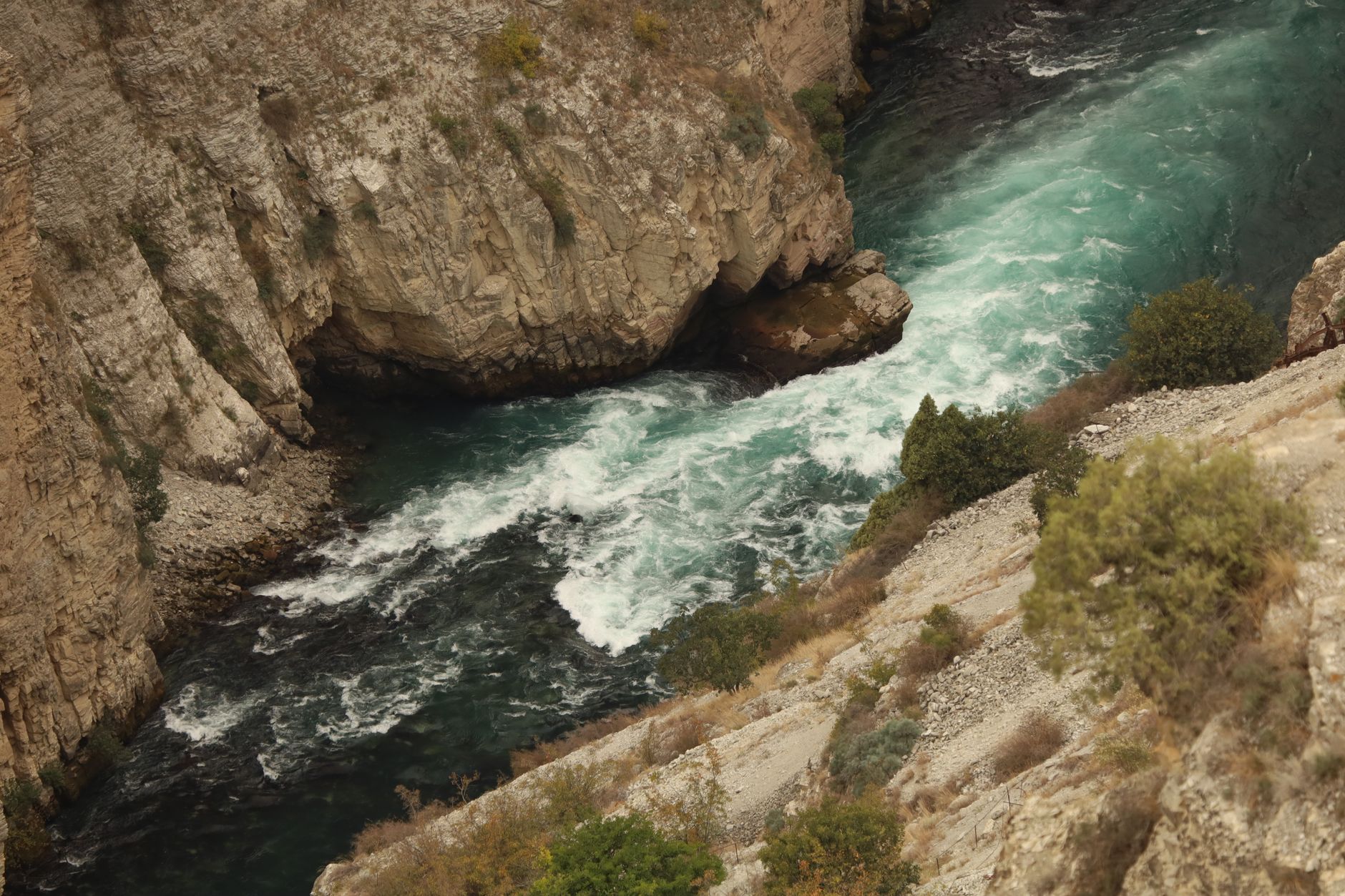 Baignade dans les Gorges de Galamus